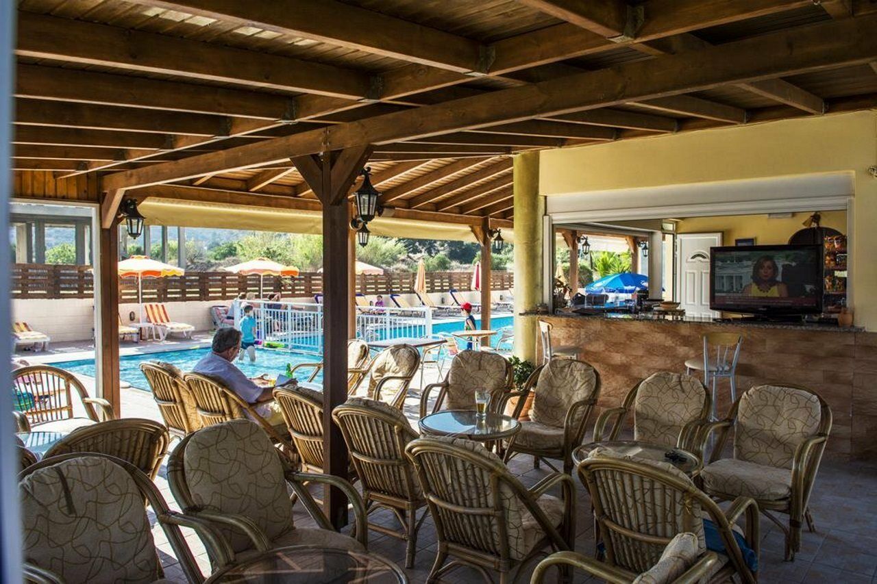 קפלוס Yiannis The Beekeeper Apartments מראה חיצוני תמונה